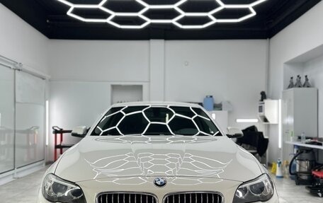 BMW 5 серия, 2015 год, 2 450 000 рублей, 2 фотография