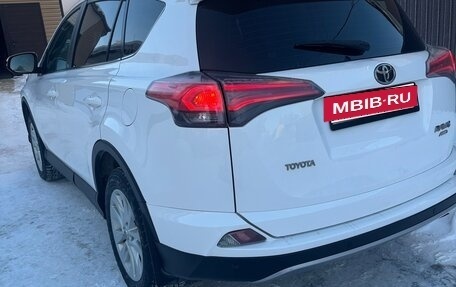 Toyota RAV4, 2016 год, 2 700 000 рублей, 7 фотография