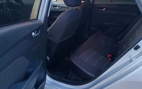 Hyundai Solaris II рестайлинг, 2018 год, 1 200 001 рублей, 8 фотография