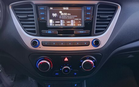 Hyundai Solaris II рестайлинг, 2018 год, 1 200 001 рублей, 13 фотография