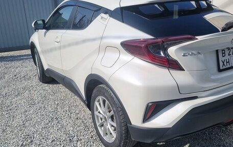 Toyota C-HR I рестайлинг, 2018 год, 1 650 000 рублей, 3 фотография