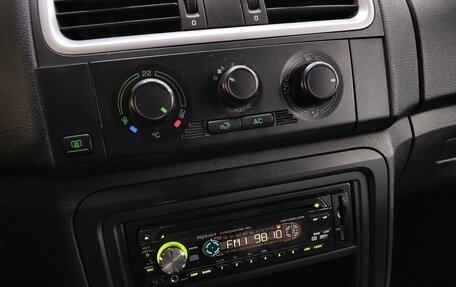 Skoda Fabia II, 2009 год, 380 000 рублей, 11 фотография