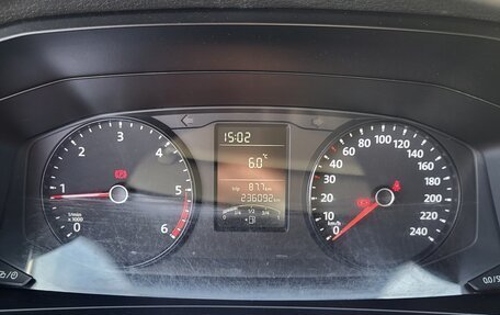 Volkswagen Transporter T6 рестайлинг, 2016 год, 2 300 000 рублей, 6 фотография