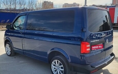Volkswagen Transporter T6 рестайлинг, 2016 год, 2 300 000 рублей, 1 фотография