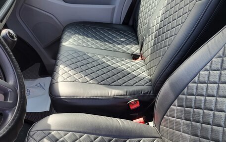 Volkswagen Transporter T6 рестайлинг, 2016 год, 2 300 000 рублей, 7 фотография