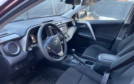 Toyota RAV4, 2015 год, 2 030 000 рублей, 6 фотография