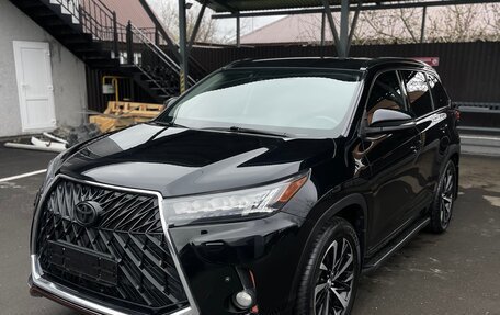 Toyota Highlander III, 2015 год, 3 350 000 рублей, 1 фотография