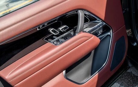 Land Rover Range Rover IV рестайлинг, 2026 год, 14 986 000 рублей, 17 фотография