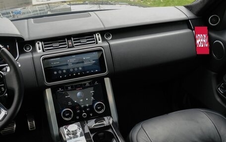 Land Rover Range Rover IV рестайлинг, 2018 год, 7 900 000 рублей, 24 фотография