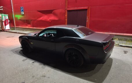 Dodge Challenger III рестайлинг 2, 2019 год, 13 490 000 рублей, 6 фотография