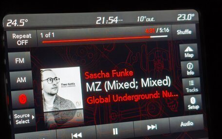 Dodge Challenger III рестайлинг 2, 2019 год, 13 490 000 рублей, 8 фотография