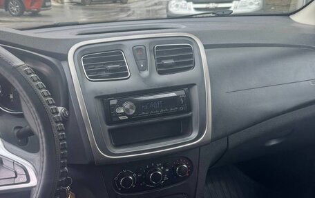 Renault Sandero II рестайлинг, 2019 год, 915 000 рублей, 6 фотография