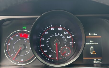 Hyundai Elantra, 2021 год, 1 800 000 рублей, 10 фотография