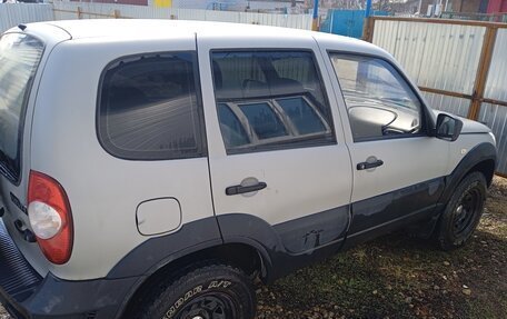 Chevrolet Niva I рестайлинг, 2013 год, 500 000 рублей, 4 фотография
