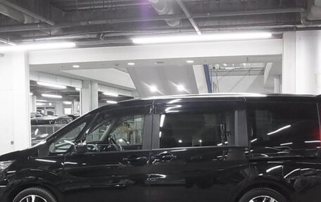 Honda Stepwgn IV, 2022 год, 1 990 000 рублей, 9 фотография