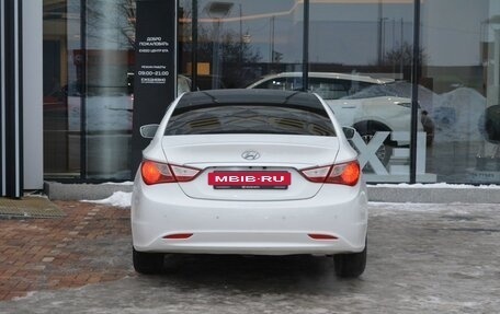 Hyundai Sonata VI, 2010 год, 950 000 рублей, 6 фотография