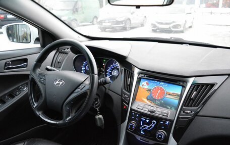 Hyundai Sonata VI, 2010 год, 950 000 рублей, 19 фотография