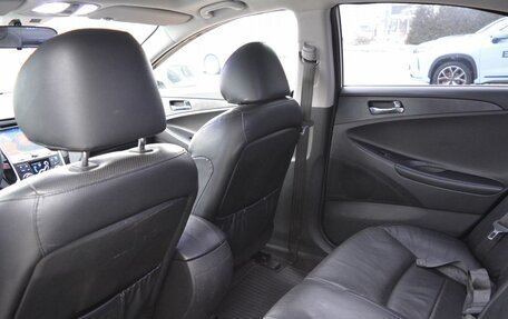 Hyundai Sonata VI, 2010 год, 950 000 рублей, 14 фотография