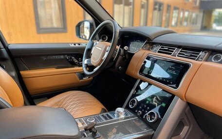 Land Rover Range Rover IV рестайлинг, 2019 год, 9 000 000 рублей, 5 фотография