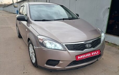 KIA cee'd I рестайлинг, 2012 год, 551 333 рублей, 3 фотография