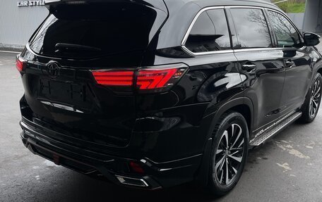 Toyota Highlander III, 2015 год, 3 350 000 рублей, 4 фотография