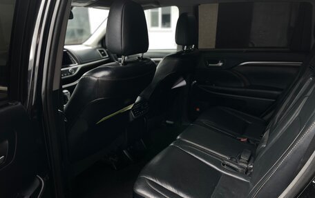 Toyota Highlander III, 2015 год, 3 350 000 рублей, 6 фотография