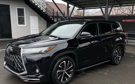 Toyota Highlander III, 2015 год, 3 350 000 рублей, 2 фотография