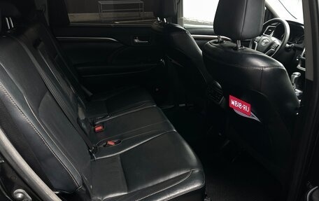 Toyota Highlander III, 2015 год, 3 350 000 рублей, 7 фотография