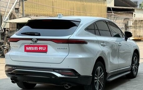 Toyota Venza, 2024 год, 3 450 000 рублей, 4 фотография
