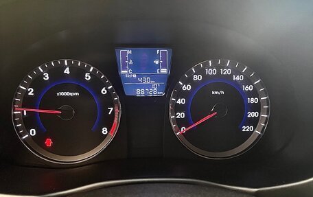 Hyundai Solaris II рестайлинг, 2016 год, 880 000 рублей, 12 фотография