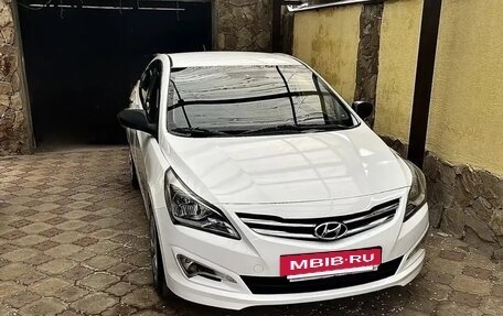 Hyundai Solaris II рестайлинг, 2016 год, 880 000 рублей, 3 фотография