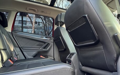 Volkswagen Tiguan II, 2017 год, 2 400 000 рублей, 2 фотография