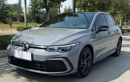Volkswagen Golf VIII, 2022 год, 1 830 900 рублей, 2 фотография