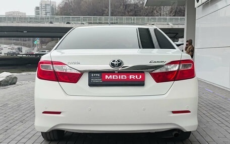 Toyota Camry, 2014 год, 1 450 000 рублей, 7 фотография