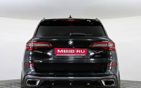 BMW X5, 2019 год, 5 750 000 рублей, 4 фотография