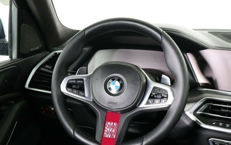 BMW X5, 2019 год, 5 750 000 рублей, 13 фотография