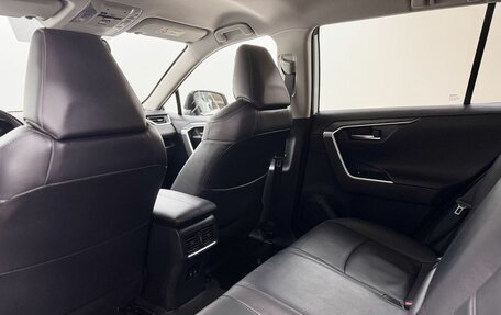 Toyota RAV4, 2021 год, 4 098 000 рублей, 13 фотография