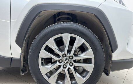 Toyota RAV4, 2021 год, 4 098 000 рублей, 20 фотография