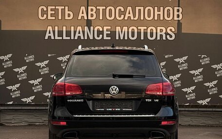Volkswagen Touareg III, 2013 год, 1 985 000 рублей, 6 фотография