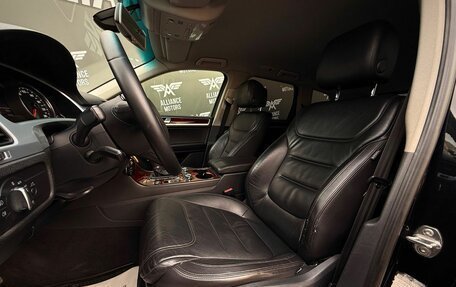 Volkswagen Touareg III, 2013 год, 1 985 000 рублей, 10 фотография