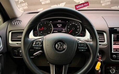 Volkswagen Touareg III, 2013 год, 1 985 000 рублей, 15 фотография