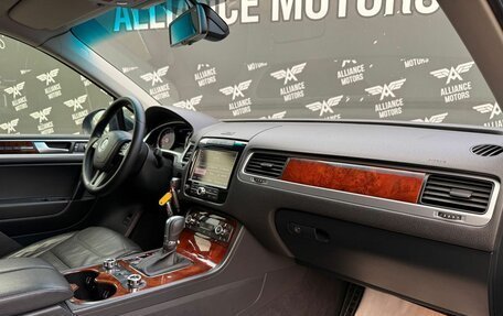 Volkswagen Touareg III, 2013 год, 1 985 000 рублей, 25 фотография