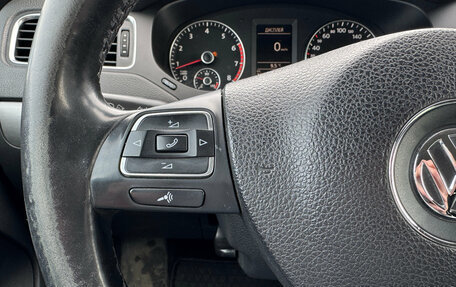 Volkswagen Jetta VI, 2012 год, 899 000 рублей, 15 фотография