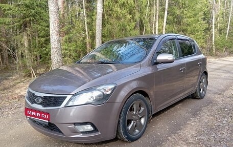 KIA cee'd I рестайлинг, 2010 год, 595 000 рублей, 1 фотография