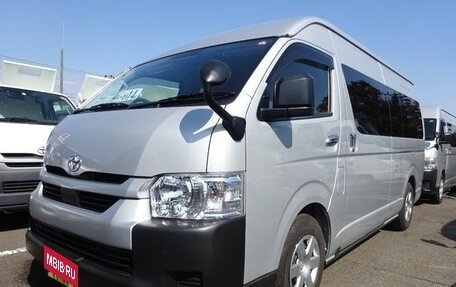 Toyota HiAce H200, 2024 год, 5 300 000 рублей, 1 фотография
