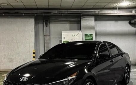 Hyundai Elantra, 2023 год, 1 980 000 рублей, 1 фотография