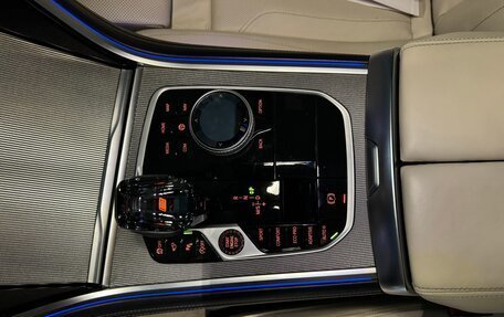 BMW 8 серия, 2021 год, 8 650 000 рублей, 15 фотография