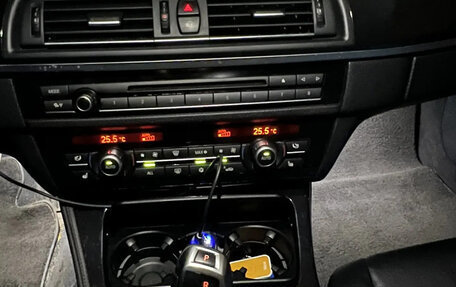 BMW 5 серия, 2011 год, 2 200 000 рублей, 11 фотография