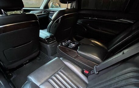 Genesis G90 I рестайлинг, 2016 год, 2 450 000 рублей, 16 фотография