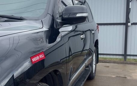 Toyota Land Cruiser 200, 2012 год, 3 800 000 рублей, 2 фотография